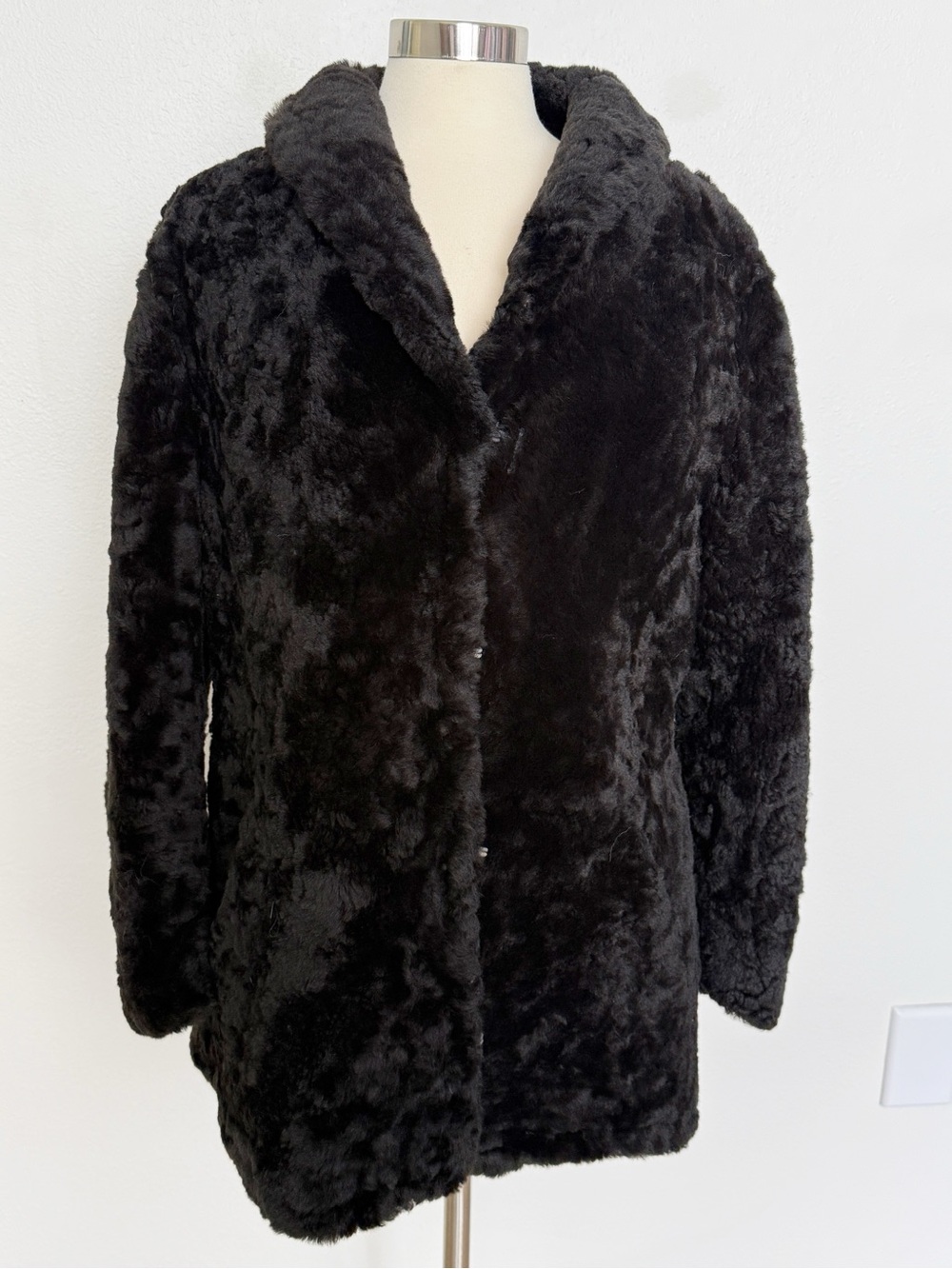 Homestead Sheepskin Vintage 80s Black Genuine Shearling Wool Coat